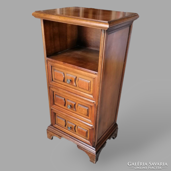 Cognac make-up, chest of drawers