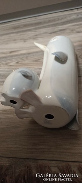 Aquincum porcelain penguin pair damaged