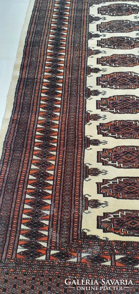 3040 Signed Pakistani Turkmen handmade Persian rug 127x182cm