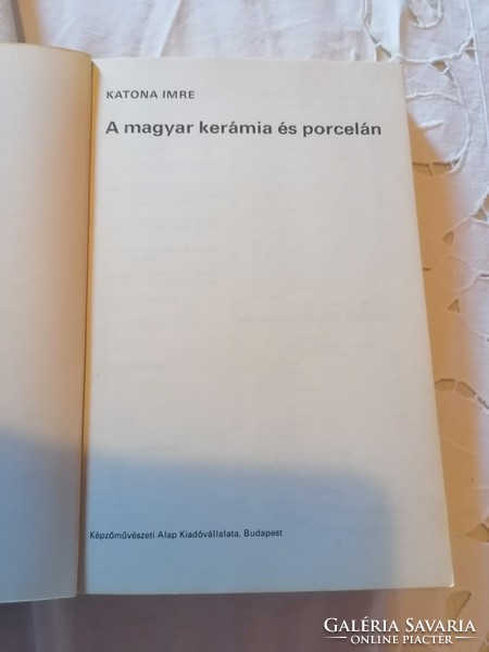 Katona Imre: A magyar kerámia és porcelán  1978.