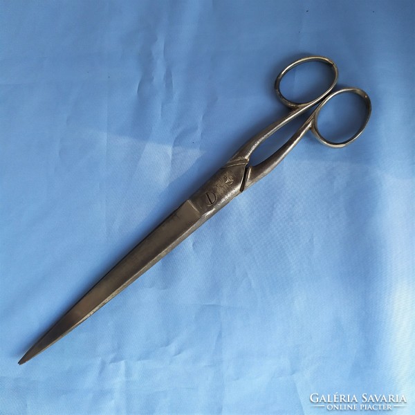 Retro paper cutting scissors for sale!