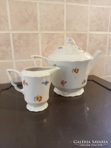 Zsolnay teapot with spout