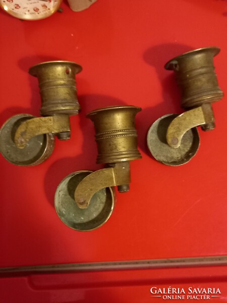 3 pcs. Antique brass castor wheels!