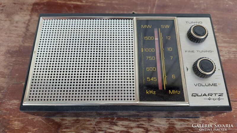 Quartz 406 rádió