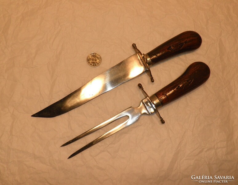 Indian double dagger