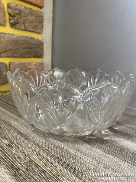 2 glass bowls