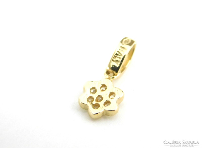 14K gold stone flower pendant