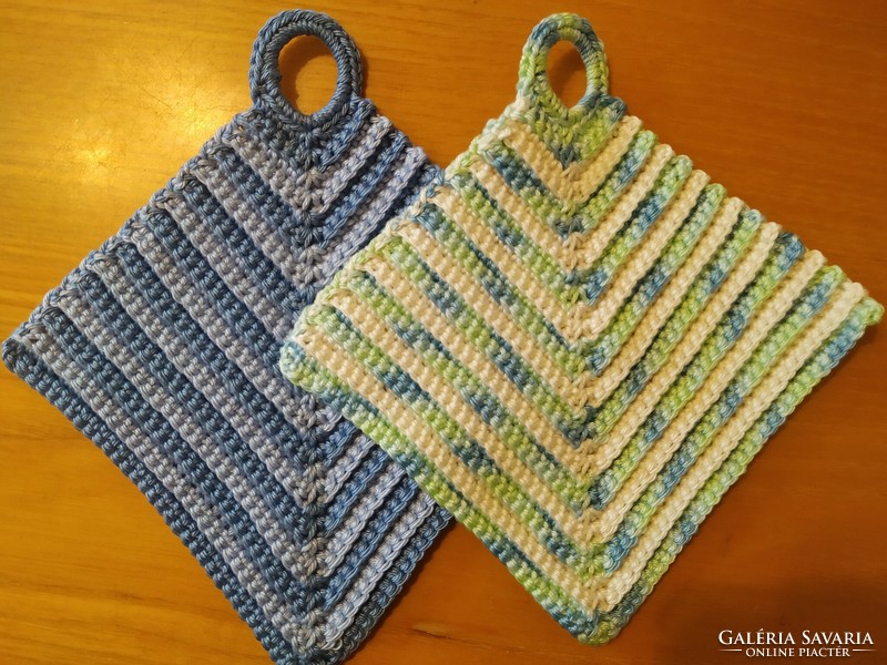 Crochet potholder set