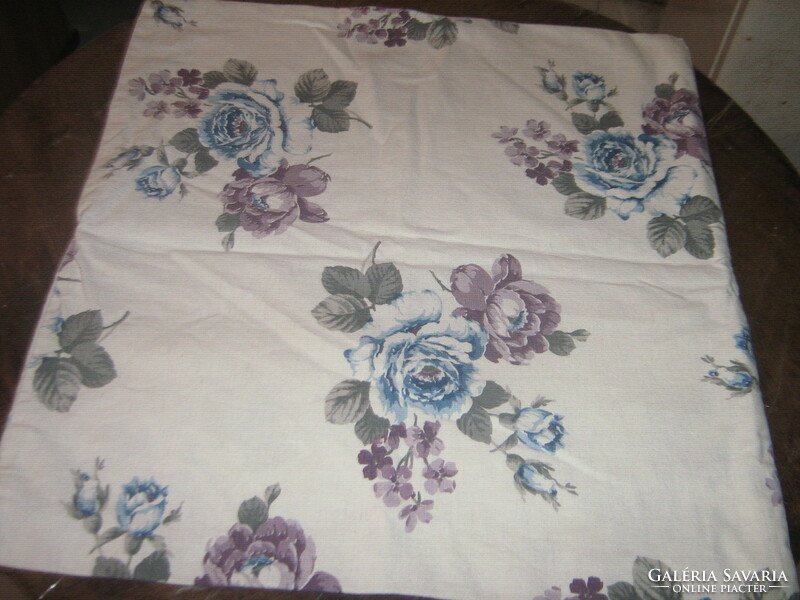 Beautiful vintage style rose decorative pillowcase