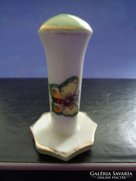 Herend porcelain butt press with butterfly