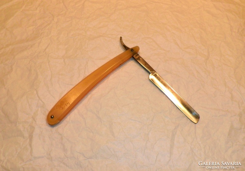 Old barbed razor ii., From the collection.