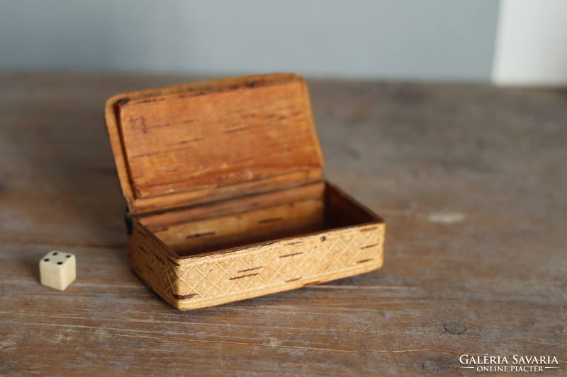 1790 k. tubákos szelence nyírfakéregből / 18th century Snuff Box