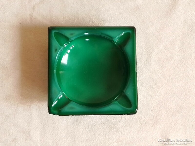 Antik régi cseh zöld malachit üveg kisméretű kicsi hamutartó 6,6 cm