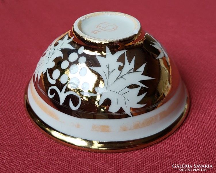 Dúsan aranyozott szőlő mintás porcelán tál tálka kínáló asztalközép