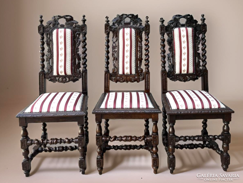 4 Antique Neo-Renaissance style upholstered armchairs