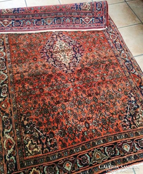 A particularly beautiful, double-knotted Bidjar rug