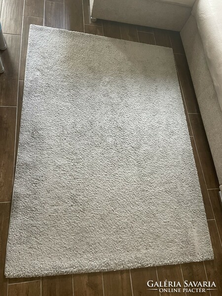 Gray modern carpet