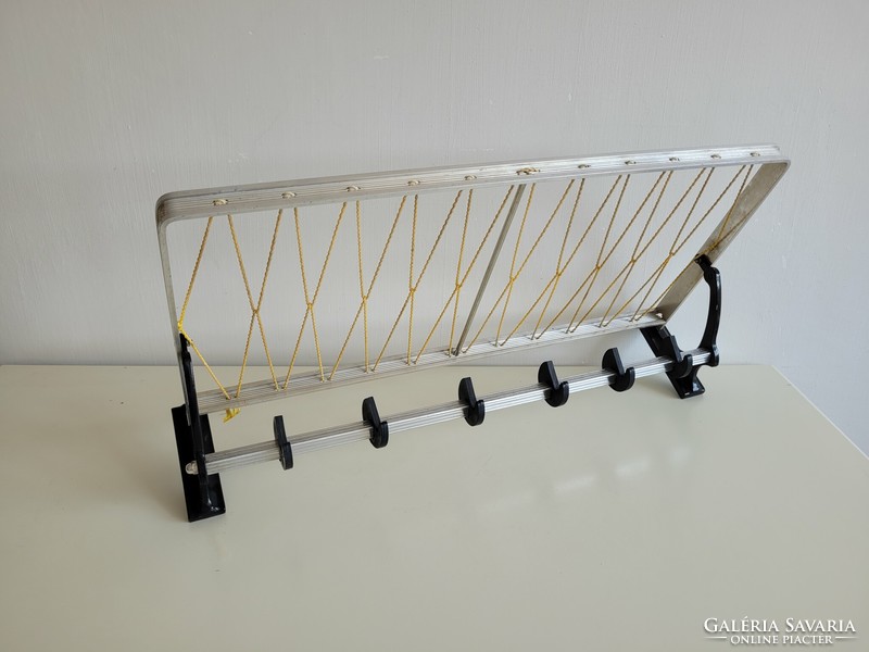 Retro old yellow mesh 63.5 cm aluminum mid century hall hat rack with hanger