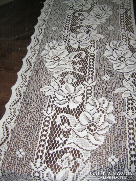 Charming vintage style curtain lace