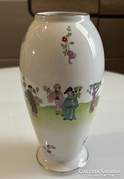 Herend csung porcelain vase with mint pattern