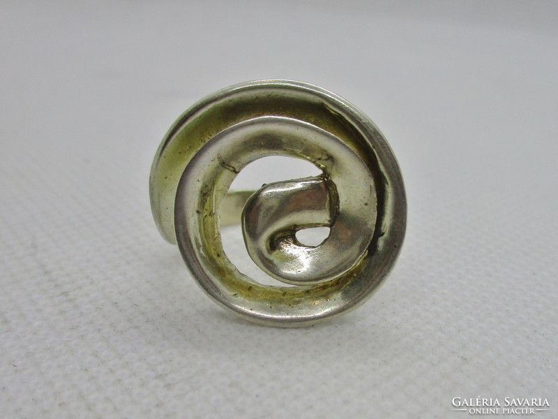 Különleges  kézműves csigavonalas ezüst  gyűrű