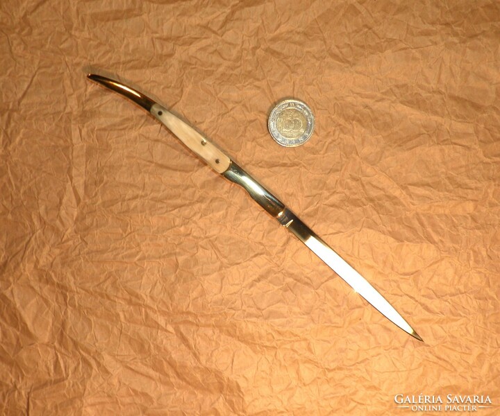 Navaja knife, from a collection. Uncut.