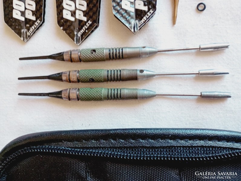 Darts szett cipzáros táskában harrows darts technology power point retro