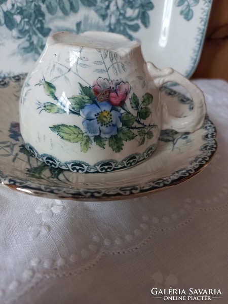 Earthenware tea cup set