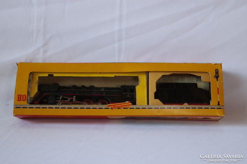 Old fleischmann ho 1361 steam locomotive, in original box