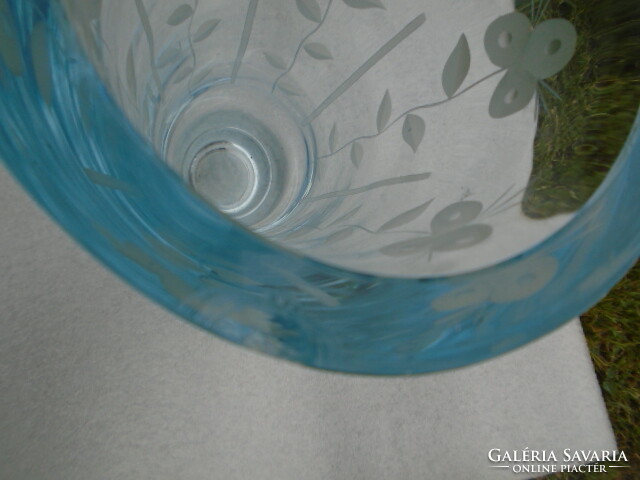 Hatalmas és brutálisan nehéz KOSTA  SVÉD talpas váza viágos acél kék több mint 3200 gramm