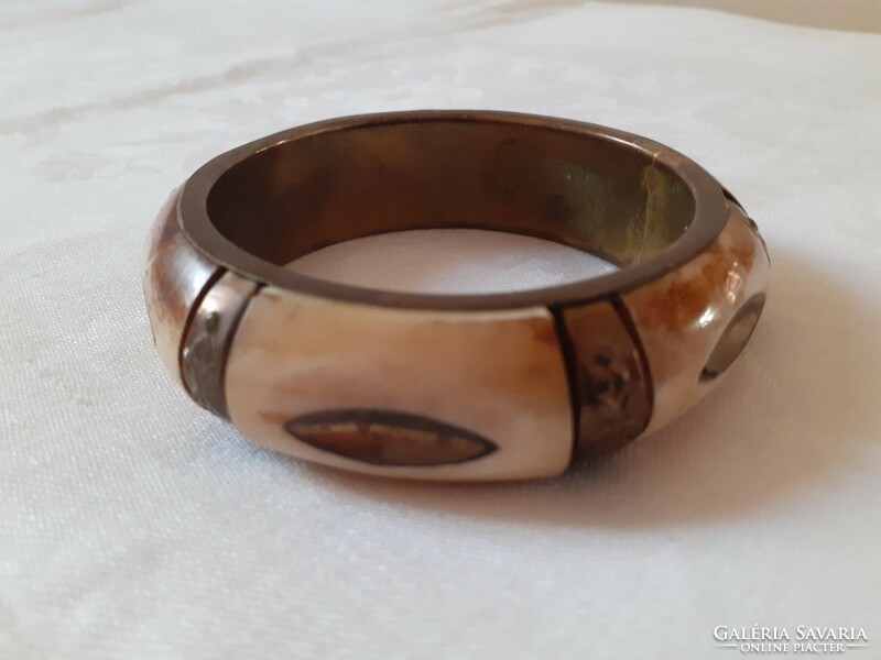 Copper alloy bracelet with bone inlay