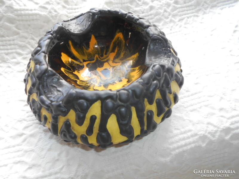 King - retro ceramic ashtray