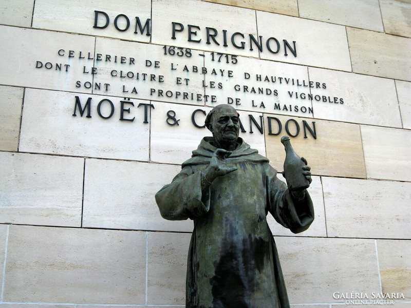 Dom Pérignon Champagne palackzáró díszdugó – Moët & Chandon Millésime – Tervezte Martin Szekely