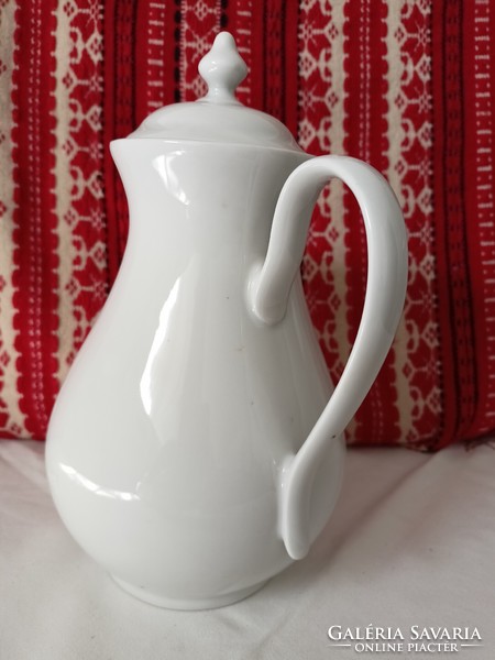 Porcelain spout, 23 cm high HUF 1,500