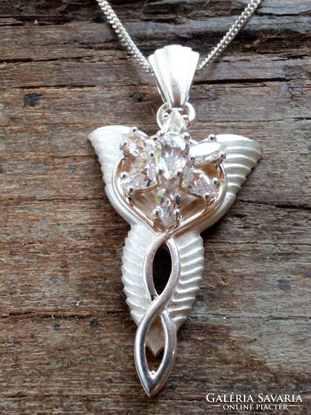 Silver elf necklace (240421)
