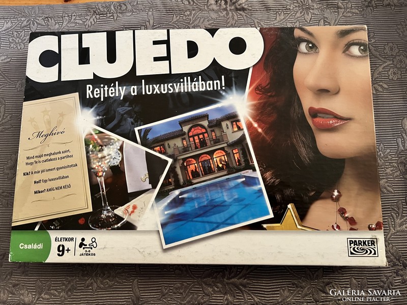 Cluedo - a mystery in the luxury villa! Board game