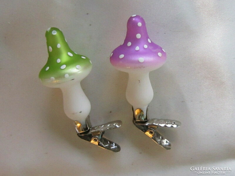 2 Mushroom Christmas tree ornament with pinched top
