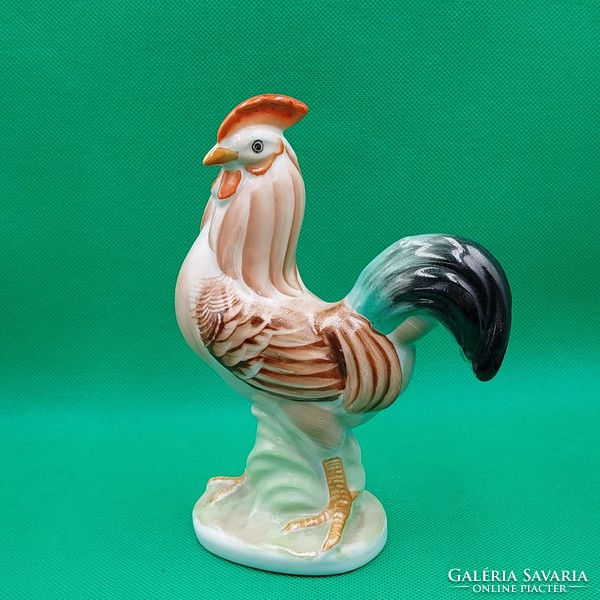 Aquincum porcelain rooster figure