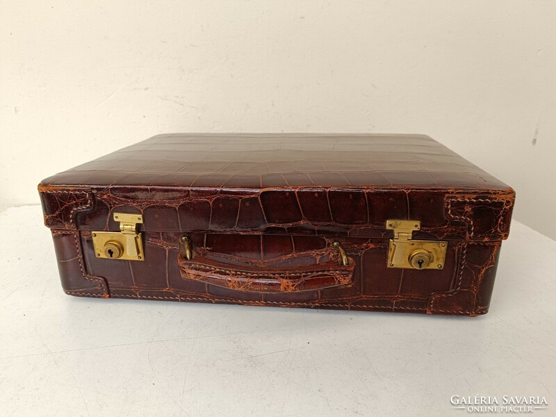 Antik elegáns ruhás bőrönd koffer jelmez film színház kellék nagyon szép állapot 750 8692