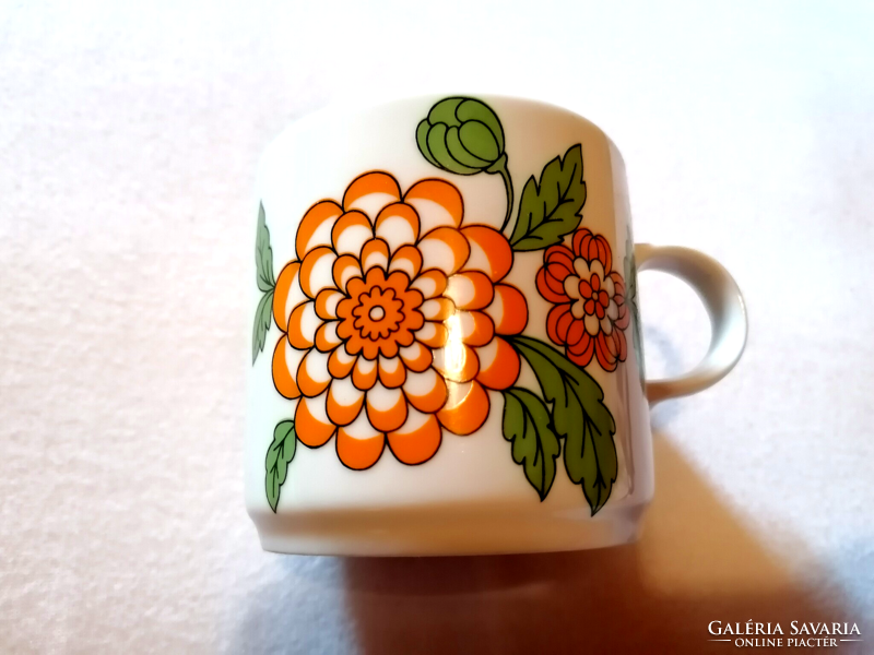 Retro lowland, rarer mug with orange flowers
