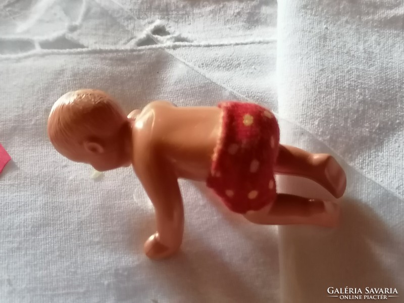 Old tiny traffic hard rubber crawling baby rarity for doll house 4.