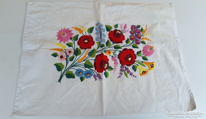 Embroidered Kalocsa pillowcase 52 x 40 cm.