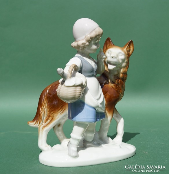 Old German GDR Lippelsdorf Red and the wolf porcelain figure