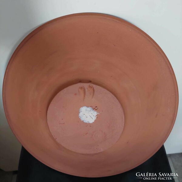 Ceramic wall bowl