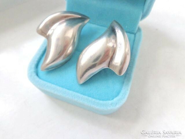 Silver taxco mexico vintage clip earrings