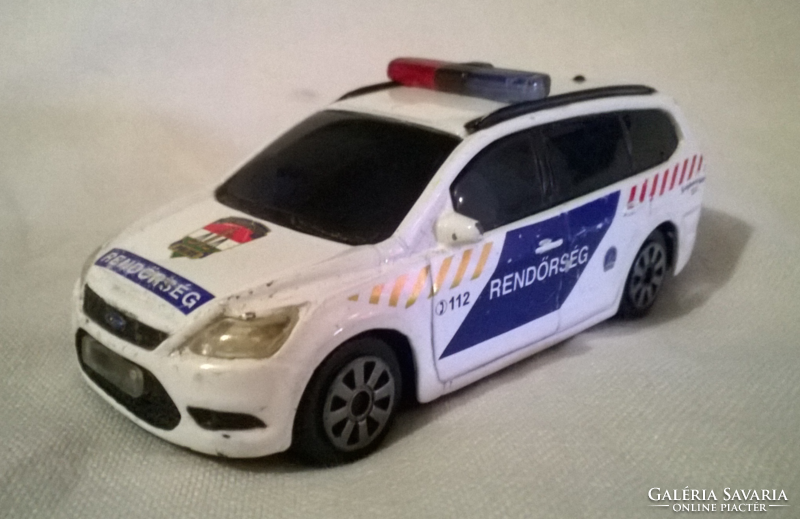 Burago ford focus combi police model car 1/43