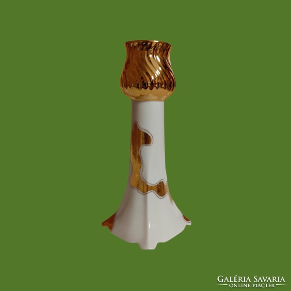 Based on the plan of Nicholas the sculptor of the porcelain candlestick in Hollóház