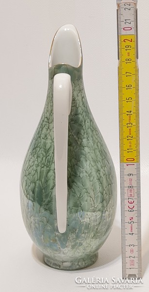 Hollóházi zöld lüsztermázas, kancsó formájú porcelán váza (3018)