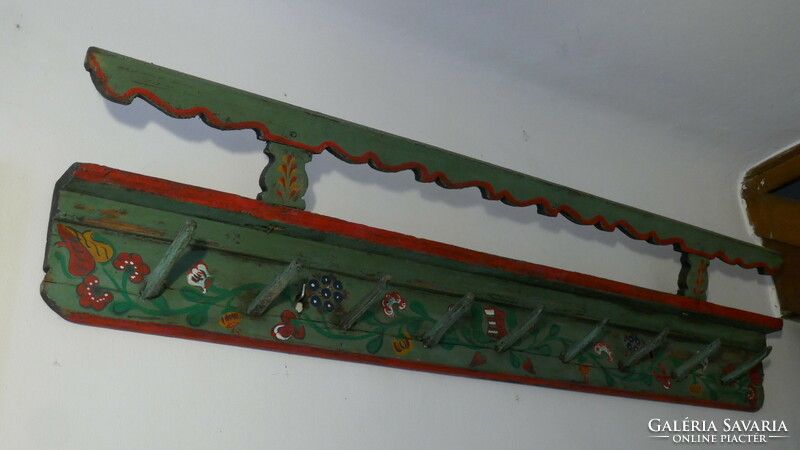 Wall hanger with hand painting
