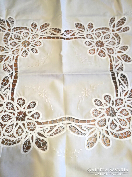 Ekrü ribbon crocheted and embroidered tablecloth -75x75 -art&decoration